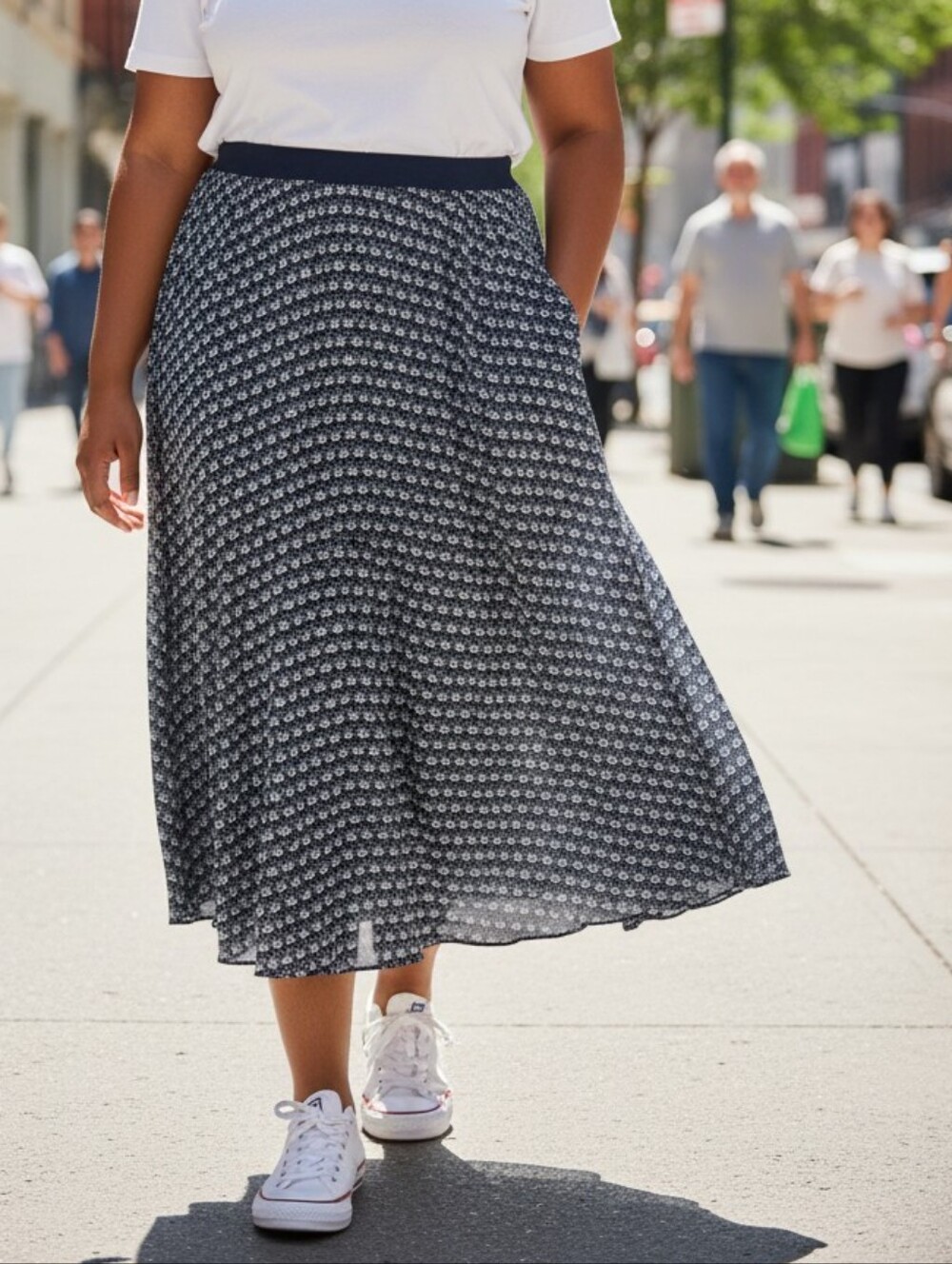 Max Studio Navy Blue and White Patterned Midi Max Studio Skirt